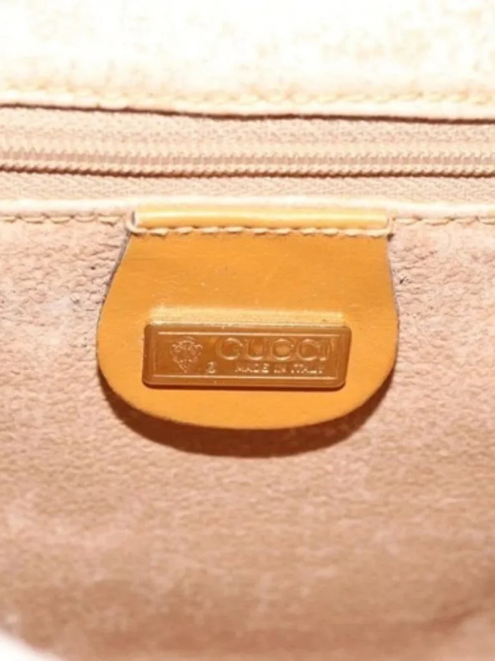 GUCCI Micro GG Supreme Shoulder Bag PVC Beige - Picture 6 of 16